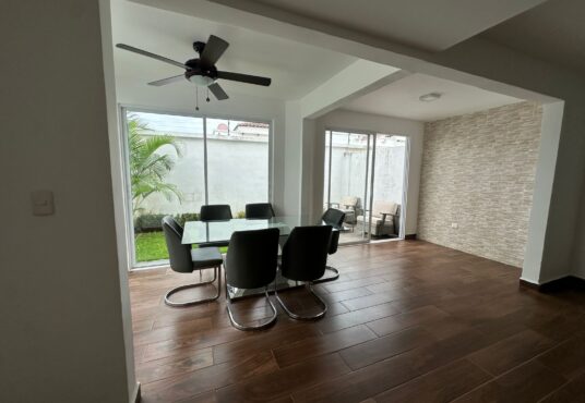 sala principal en casa renta en las colinas condominio portales managua