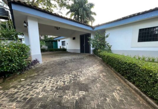 fachada moderna en casa colonial en managua renta de casa santo domingo