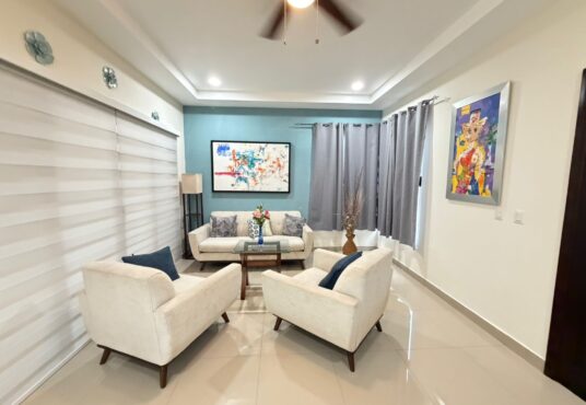 rento casa amueblada en las colinas managua